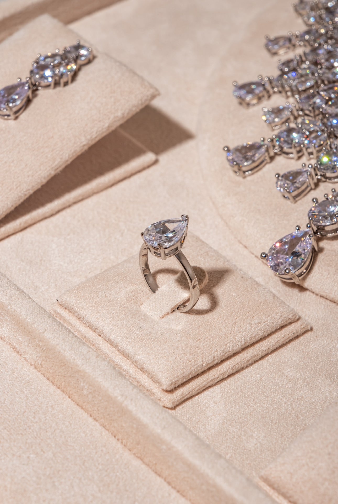 Diamond Cascade Set