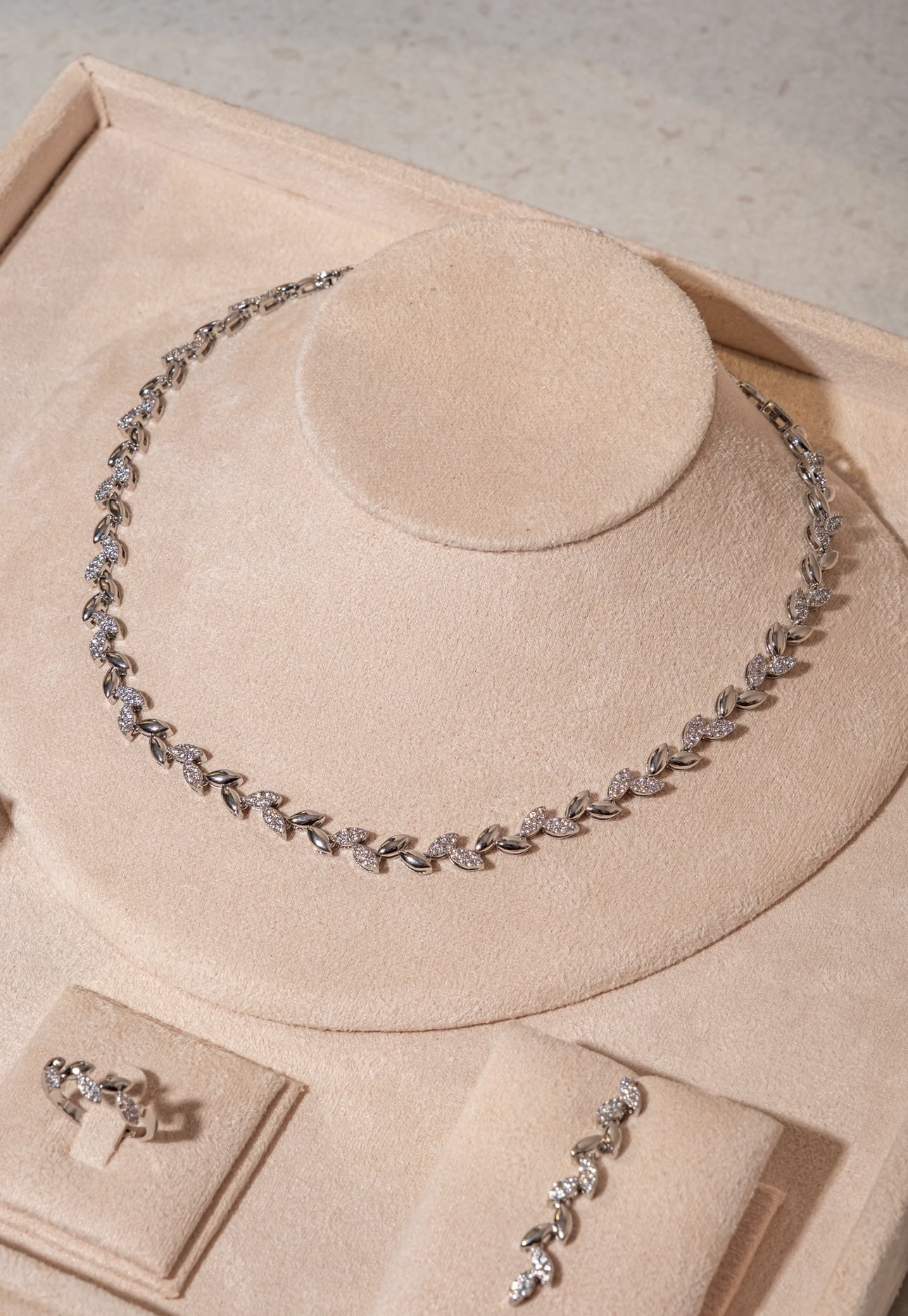 Silver Leaf Set
