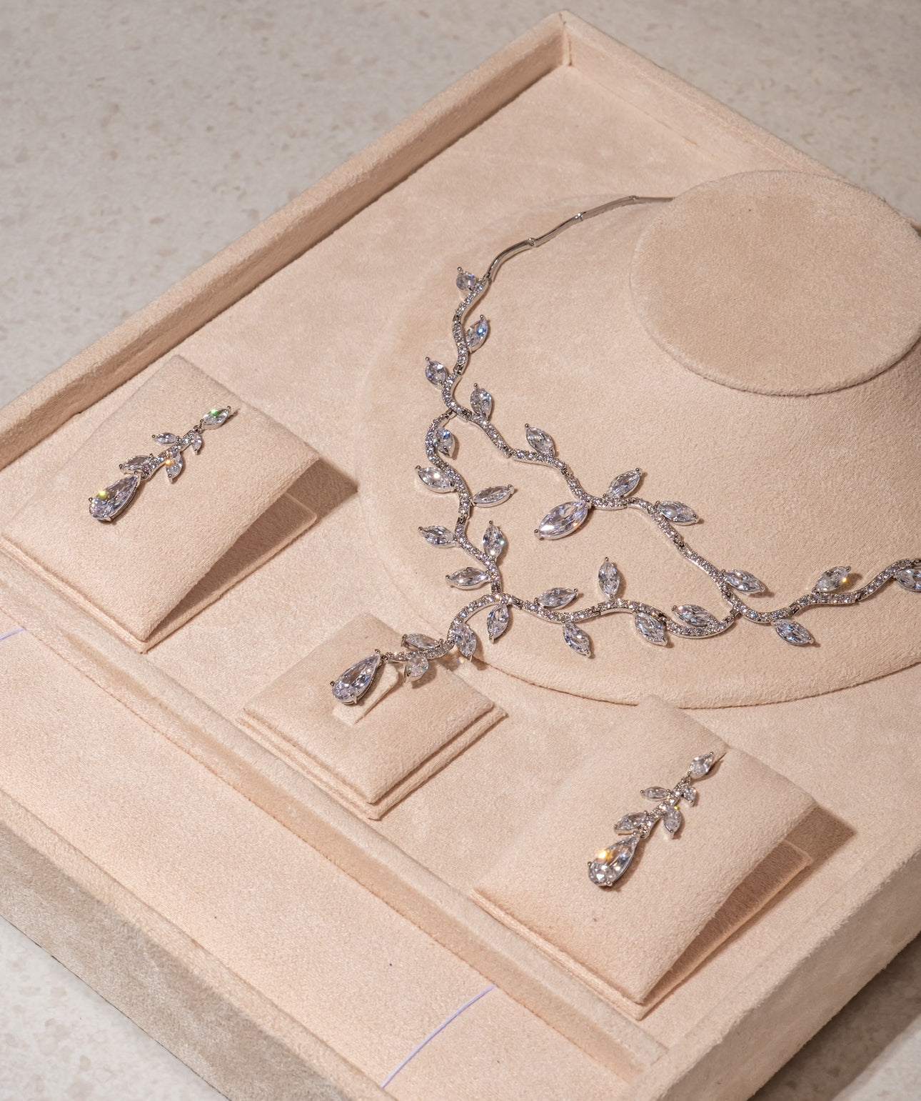 Diamond Vine Set