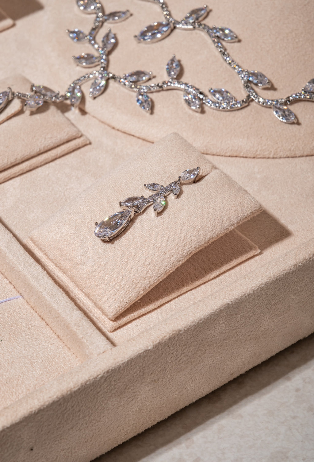 Diamond Vine Set
