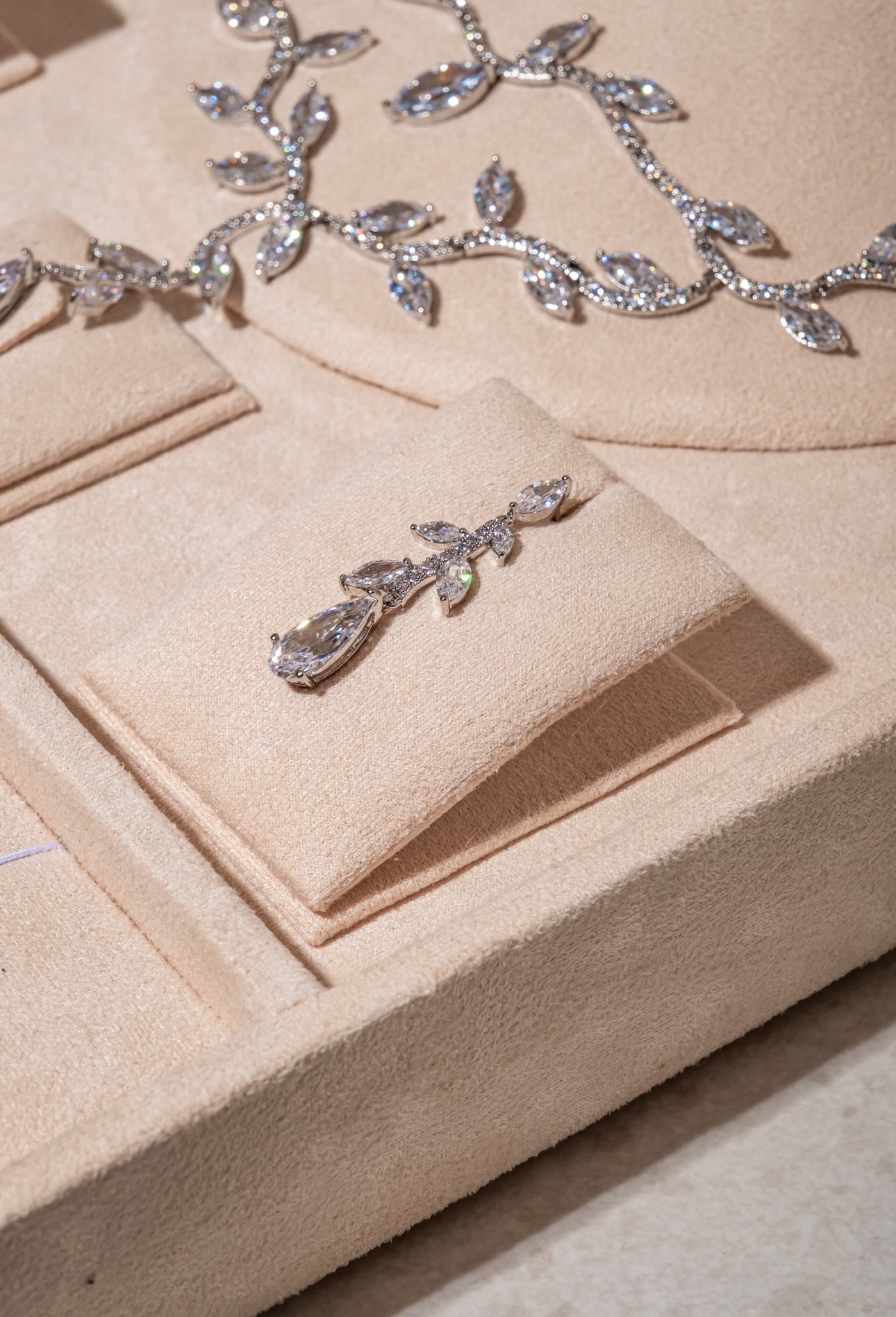 Diamond Vine Set